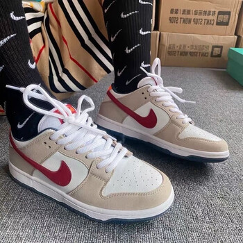 耐克森莆田纯原nkdunklow橄榄绿低帮板鞋女学生百sb米白红工厂直销40