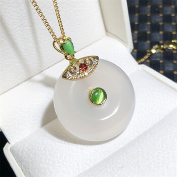 周六福荔枝冻玉髓镶嵌平安扣吊坠男女款吊坠项链白玛瑙首饰毛衣链