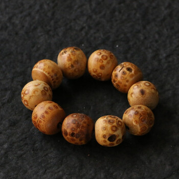 森洲 一物一拍满钉老竹根老料纯手工打磨直径3厘米手串手持把件 图片