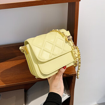 酷奇袋鼠今年流行小包包秋冬女包2022新款时尚链条斜挎包感小方包黄色
