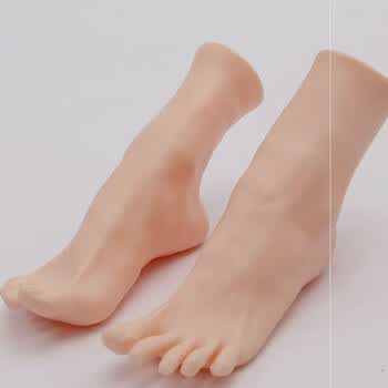 绿野客脚模恋足美脚脚模仿真美甲直播足模脚丫女脚模鞋恋足拍摄鞋袜软