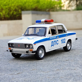 1:24拉达2106警车 轿车