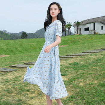 女孩夏天穿的初中生连衣裙夏季碎花小清新雪纺12大童13中学生15岁女孩