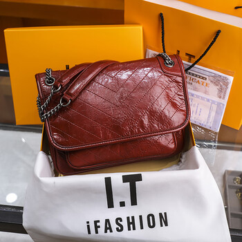 箱包皮具>女包>女士单肩/斜挎包>其它单肩/斜挎包>ck>ck官网官方轻奢