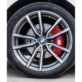 远燕宝马新3系5系6gt/1系x1x2x3x4x5x6汽车轮毂铝合金刹车卡钳罩改装