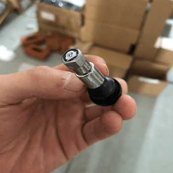 杰派洛适用于橡胶半铁气嘴轮胎气门嘴真空胎橡胶纯铜芯气门嘴tr413414