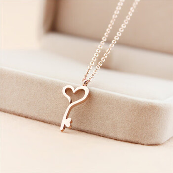 赤刻chikeers韩版项链女短款锁骨颈链钛钢玫瑰金爱心钥匙吊坠情侣饰品