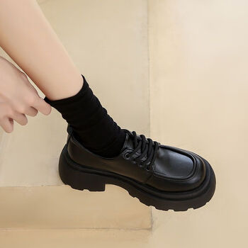 初中高中女生皮鞋学生小学生小女孩冬天穿的英伦风漆皮乐福鞋小众系带