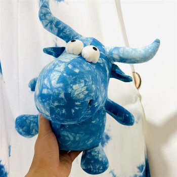 扎染布偶云南扎染玩偶上新兔子大理纯手工蓝染布偶送女牛气冲天高22宽