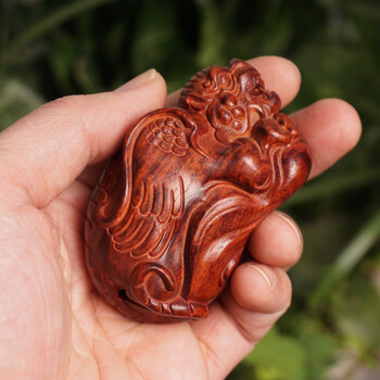 倍喜欢 绿檀飞天虎小摆件手把件木雕生肖虎小老虎文玩手把件实木雕刻