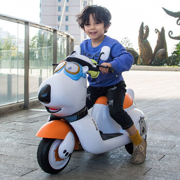 倒霉熊电动车大人 倒霉熊大卫贝肯熊儿童电动摩托三轮车双驱动摇摆