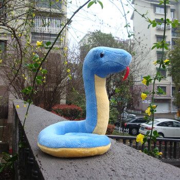 可爱布娃娃蛇公仔儿童宠物玩具生日送天蓝色坐姿18cm拉开头顶到尾40cm