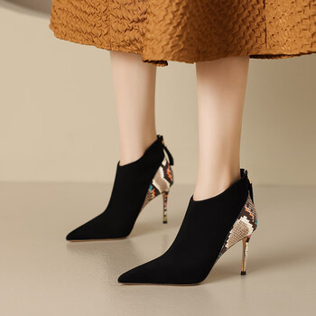 畏又新风格轻奢高档专柜气质尖头高跟短靴女细跟秋冬女士优雅裸靴女