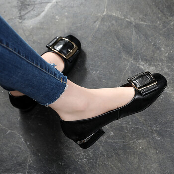 waitawait女式皮鞋夏款半高跟加肥加大码女鞋41一43皮鞋特大号单鞋女