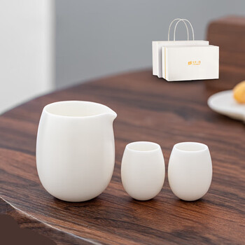 菩本家创意迷你小酒杯上下一白2钱小酒盅小号白酒杯创意一口杯1壶2杯