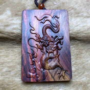 海南黄花梨龙挂件木十二生肖龙牌吊坠木质五爪龙形项链龙盘柱挂坠09九