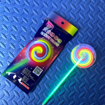 新款荧光棒荧光棒棒糖夜光棒发光旋转风车节庆用品钜惠荧光棒棒糖三袋