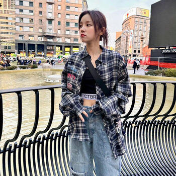 绿野客宋雨琦同款衣服格纹宽松衬衫国潮宋雨琦同款格子字母衬衫新款图