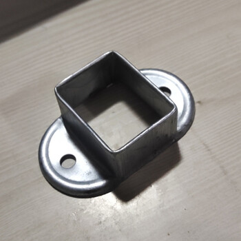 定制护栏固定座锌钢围栏阳台栏杆楼梯扶手配件斜座直座连接件拉伸卡扣