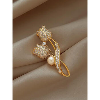 锦雀鸟轻奢天然珍珠满钻郁金香胸针女2023年新款潮高档别针固定衣服