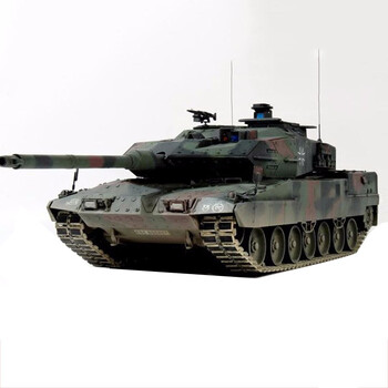 小号手军事拼装仿真1/35坦克世界德国豹2a6主战坦克中学生玩具 82403