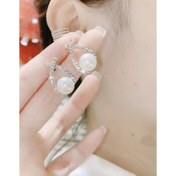 珍珠耳钉镶钻气质百搭网红耳环简约925银针耳坠耳饰女白色