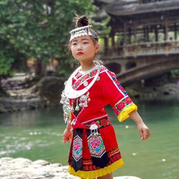 女神欢   儿童苗族头饰苗族头饰苗银帽子项圈侗族发簪梳子六一儿童节