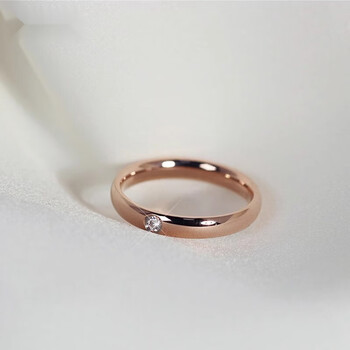 uhfr施华洛世奇皓单钻光面钛钢镀18k金色金色戒指闪锆尾戒女食指指