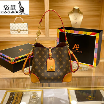 箱包皮具>女包>女士单肩/斜挎包>马鞍包>袋鼠>袋鼠大牌轻奢女包包女斜