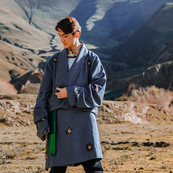 波富鸟藏族民族装 绣花呢子加厚藏袍 藏装西藏康巴服饰藏族服装男藏式