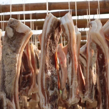安庆晒肉 安徽安庆太湖特产土猪腊肉日晒风干农家自制腌制咸肉五花肉