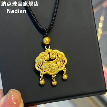 女手工编织绳首饰2022新款流行黄金项链 足金大版平安锁吊坠 4颗金珠