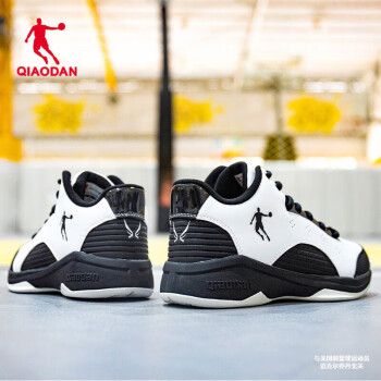 乔丹QIAODAN男鞋运动鞋篮球鞋2023冬季新款室外实战学生球鞋R 白色/黑色 42