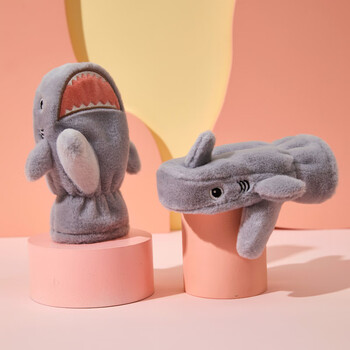 鲨鱼手套 鲨鱼宝宝手套冬季加绒保暖可爱女童儿童手套男孩小童圣诞