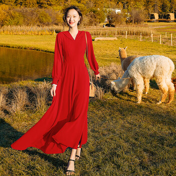 新疆旅游服装穿搭沙漠草原新疆内蒙古大红裙子旅游拍照长裙衣服连衣裙