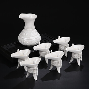 古董酒壶中式烈酒杯酒盅高脚杯白酒杯清酒具家用新款白瓷云樽6中杯