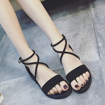 加肥加大平底少女凉鞋大码女脚宽学生年新款夏季一字带软底防滑真的皮