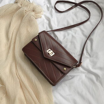 质感上班小皮挎肩包夏天新款搭扣翻盖小方包百搭软皮单肩斜挎女包