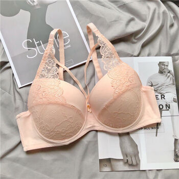 少妇大胸文胸性感de大胸性感蕾丝薄款大号内衣加肥聚拢文胸 200斤内衣