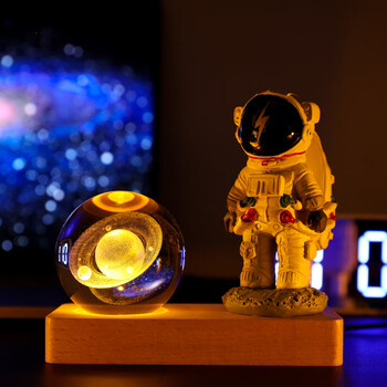 生日礼物宇航员摆件发光小夜灯太空人装饰摆件毕业季送同学男朋友 6cm