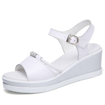 夏季坡跟凉鞋女真皮水钻防滑软底厚底平底搭扣松糕韩版女凉鞋 白色 35