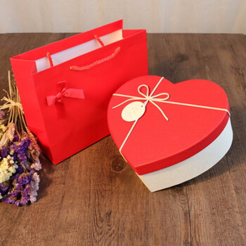 礼品盒包装盒大号小号心形伴手礼礼物盒包装盒礼品袋