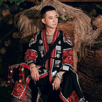 呢好酷贵州苗族服装男旅游拍摄侗族土家族长款外套婚