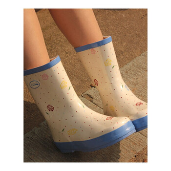 雨鞋套鞋雨靴时尚爱心梦幻蝴蝶女士雨鞋水鞋靴橡胶鞋 粉色爱心雨鞋单