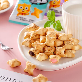 小熊注心饼干小熊饼干独立小包装网红零食早餐糕点夹心饼干批发草莓味