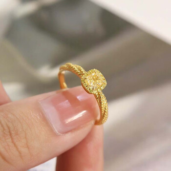 黄金方糖戒指/金重约3