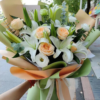 母亲节鲜花同城配送香槟玫瑰花束百合花生日礼物送女友老婆朋友爱人送