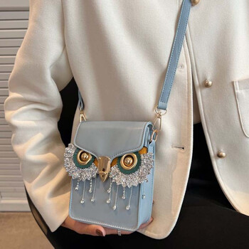 放手机的小包包小众设计感镶钻猫头鹰单肩斜跨包2022款网红法式高级感