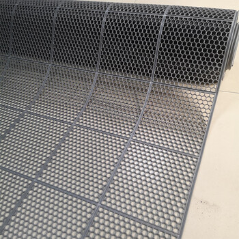 镂空网格楼梯防滑垫户外实心镂空网格防滑嗮pvc浴室走廊楼梯地垫大