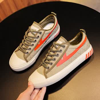 回力低帮帆布鞋透气经典情侣篮球鞋时尚百搭街拍网红运动鞋学生鞋p090